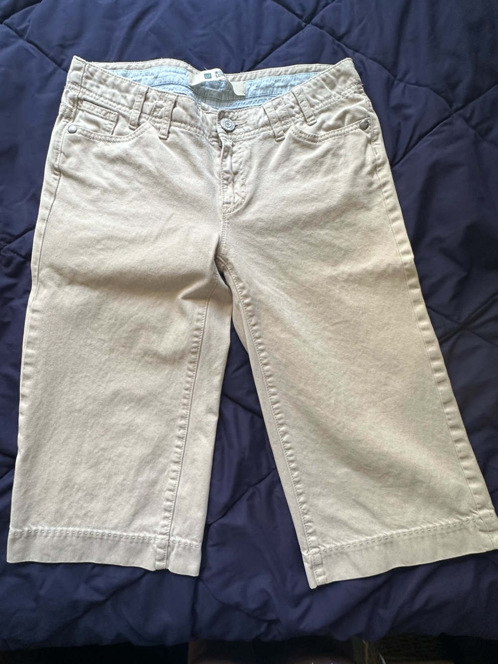 Vintage Khaki Capri